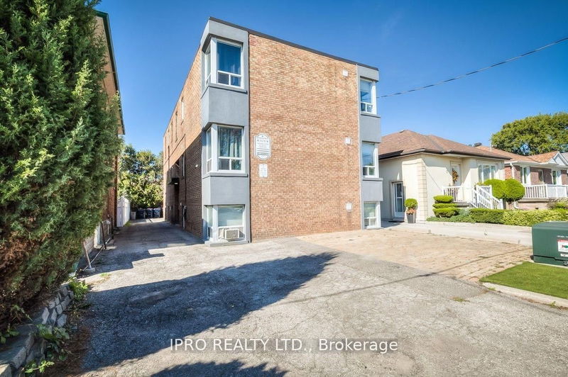 home for lease on 3-6 Seventeenth Street