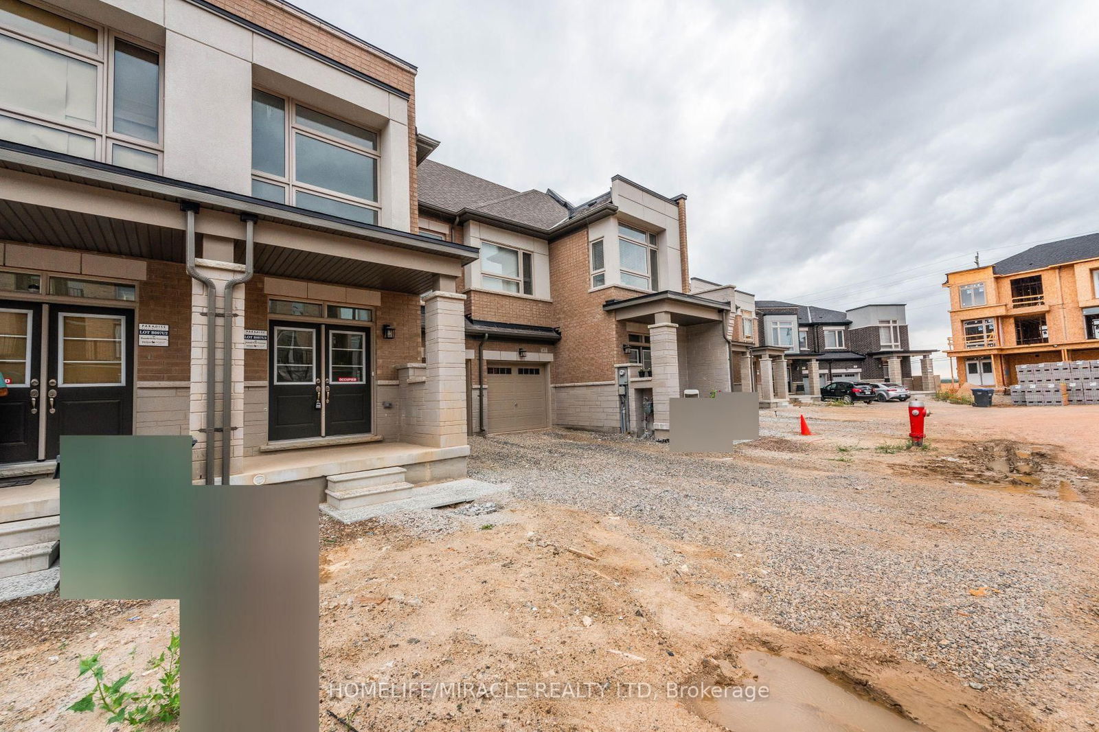 Townhouse for lease at 65 Donald Ficht Crescent, Brampton, Northwest Brampton, L7A 5H6 - MLS: W11995161