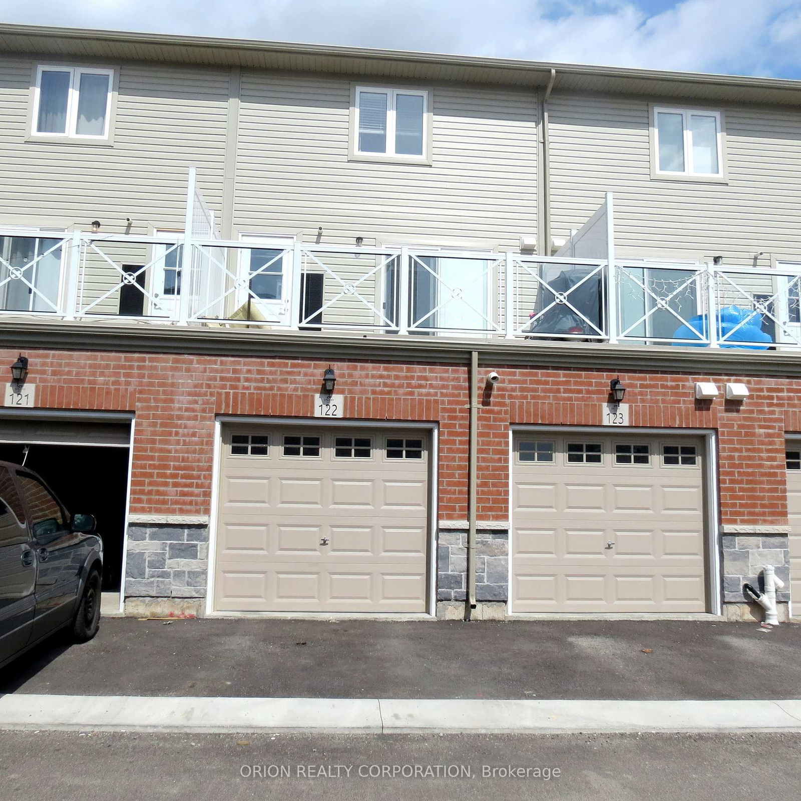 Townhouse for sale at 122-1380 Costigan Road, Milton, Clarke, L9T 0Y8 - MLS: W11995800