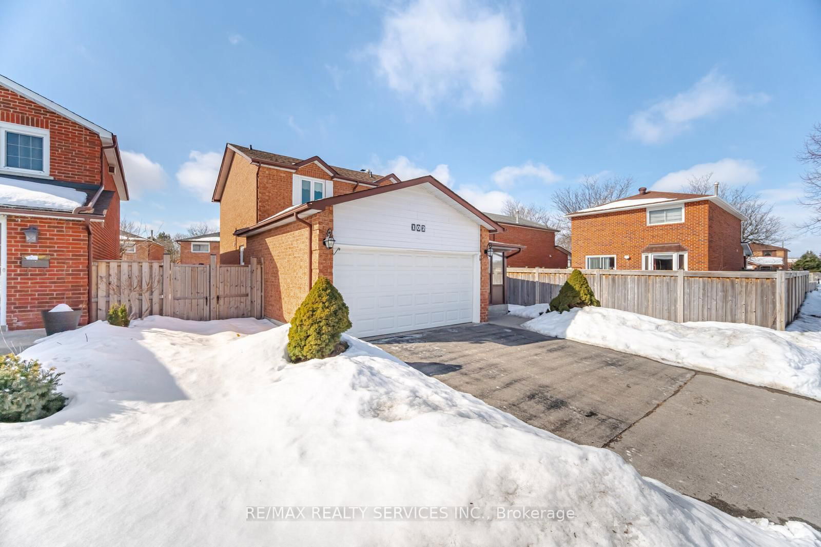 Detached House for sale at 102 Richvale Drive, Brampton, Heart Lake East, L6Z 2M2 - MLS: W11995822