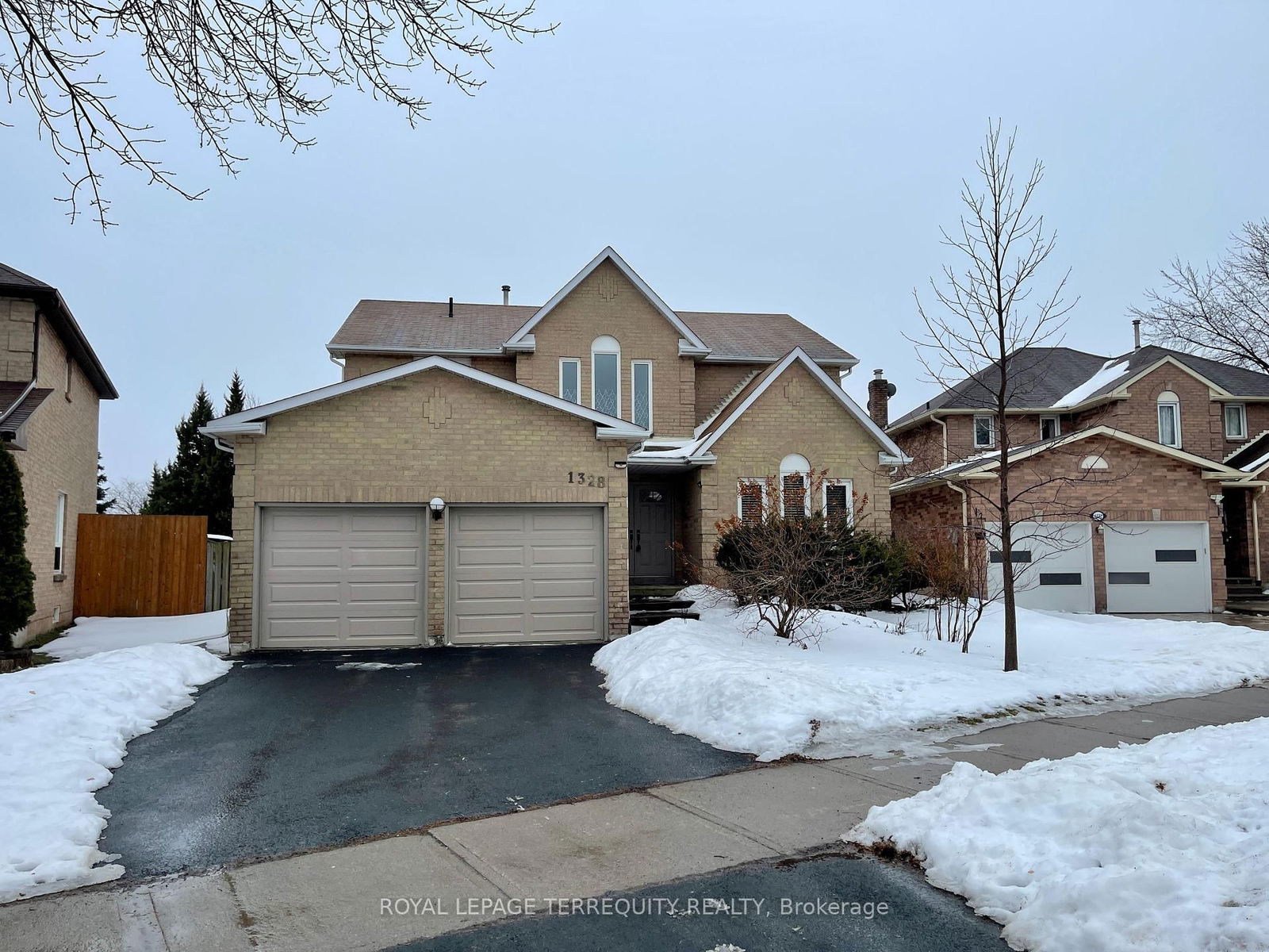 Detached House leased at 1328 Eddie Shain Drive, Oakville, 1004 - CV Clearview, L6J 7C9 - MLS: W11995922