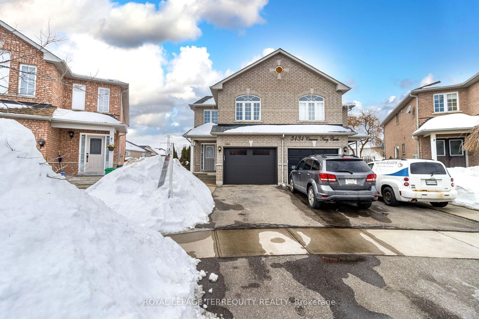 Semi-Detached House sold at 3436 Crimson King Circle, Mississauga, Lisgar, L5N 8M9 - MLS: W11995936