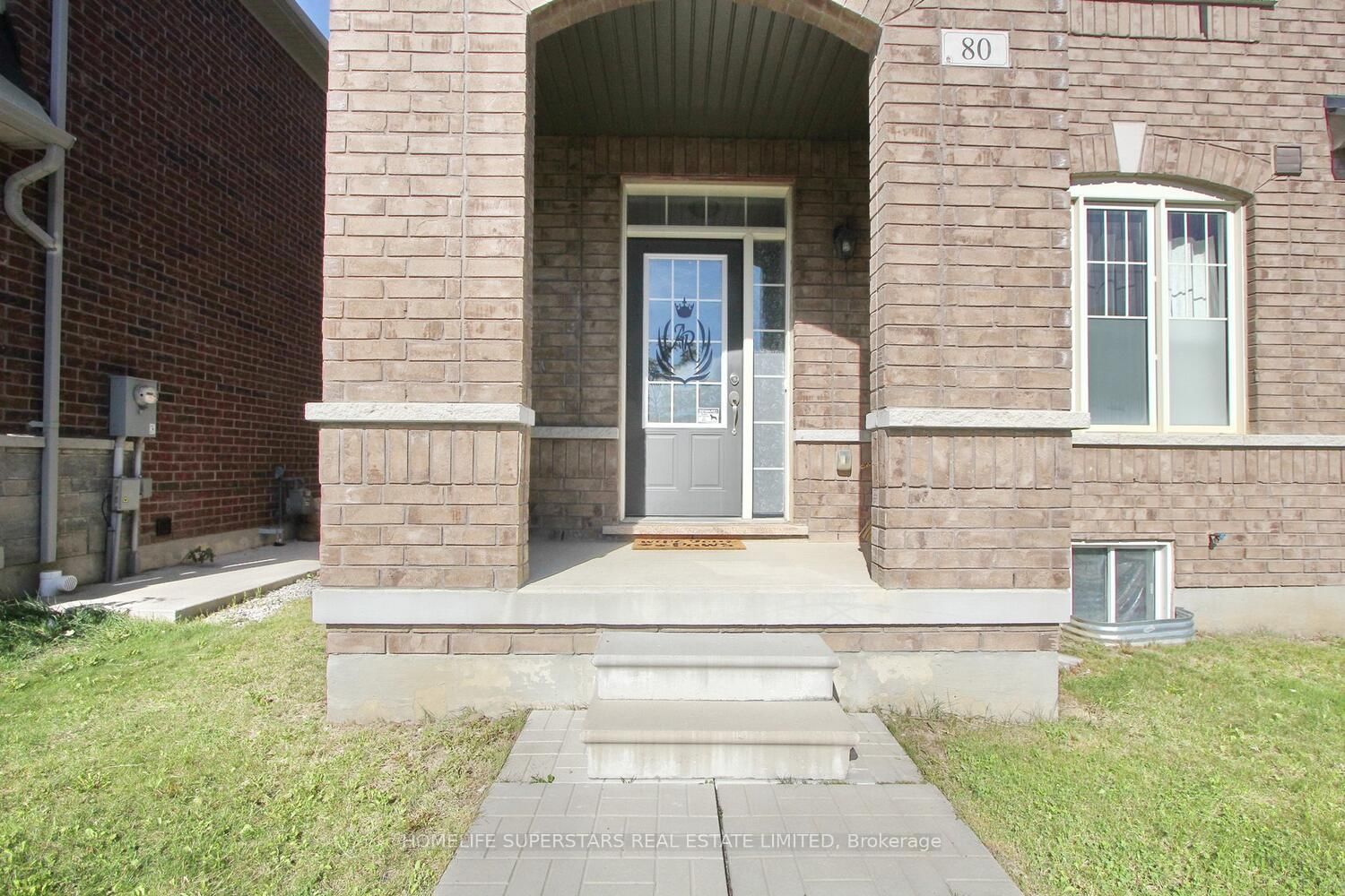 Townhouse for sale at 80 Saint Dennis Road, Brampton, Sandringham-Wellington North, L6R 3W7 - MLS: W11995951