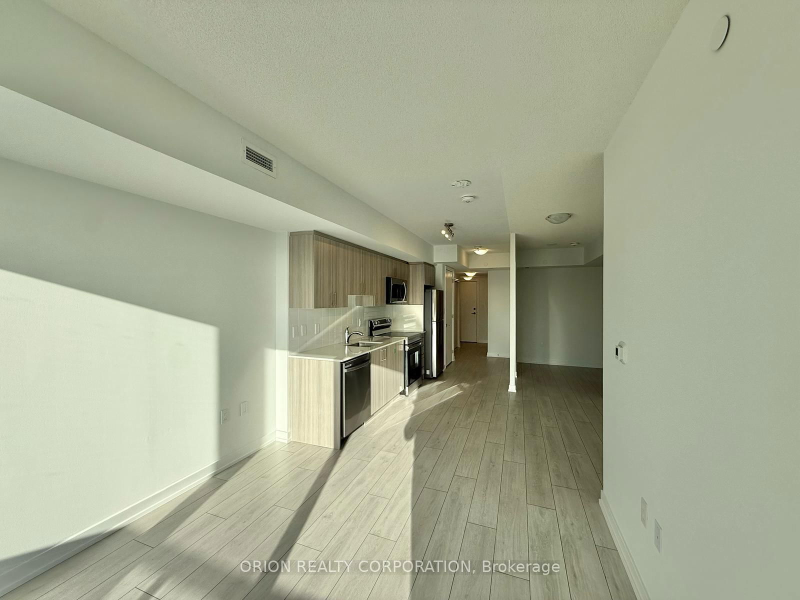 Condo for lease at 727-556 Marlee Avenue, Toronto, Yorkdale-Glen Park, M6B 0B1 - MLS: W11996021