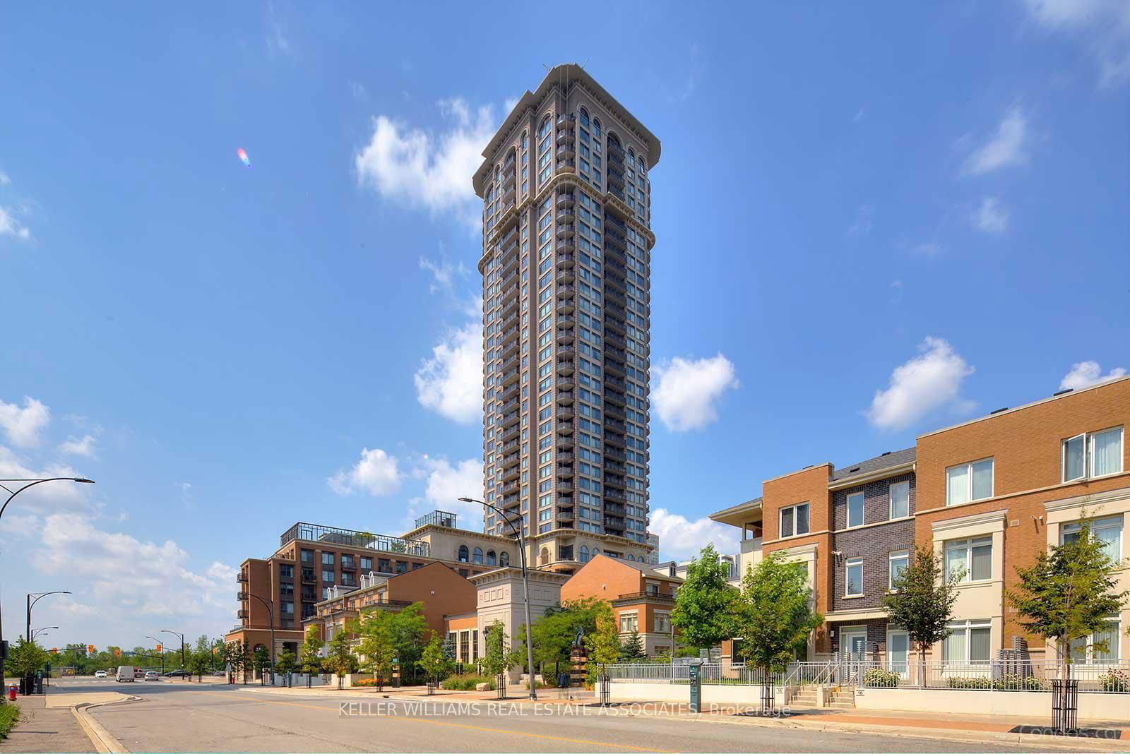 Condo leased at 2407-385 Prince Of Wales Drive, Mississauga, City Centre, L5B 0C6 - MLS: W11996108