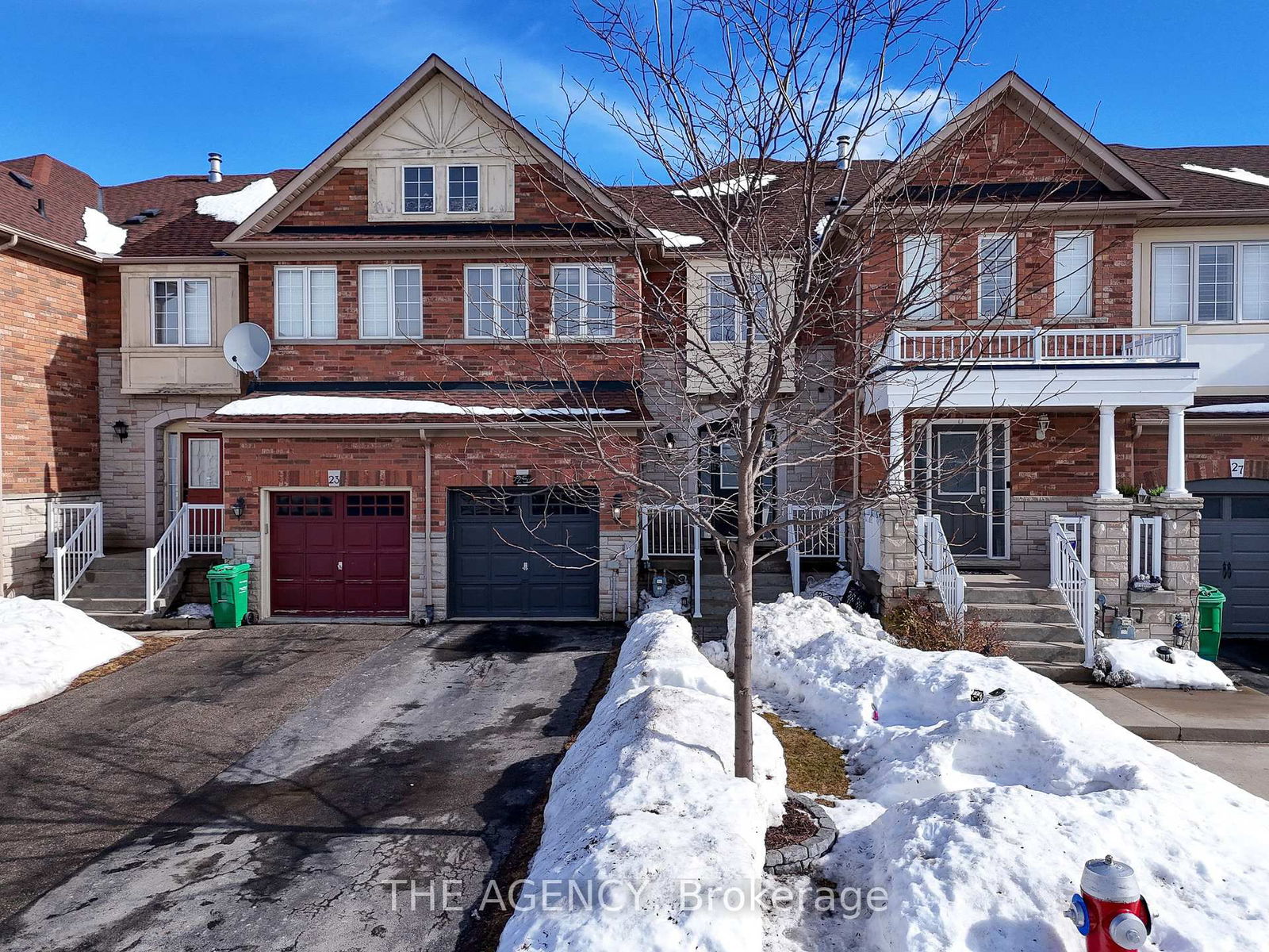 Townhouse for sale at 25 Summitridge Court, Brampton, Bram East, L6P 2E5 - MLS: W11996238