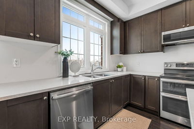 80 Oakmore Lane, Brampton - Bram West image-0-2