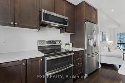 80 Oakmore Lane, Brampton - Bram West image-0-3