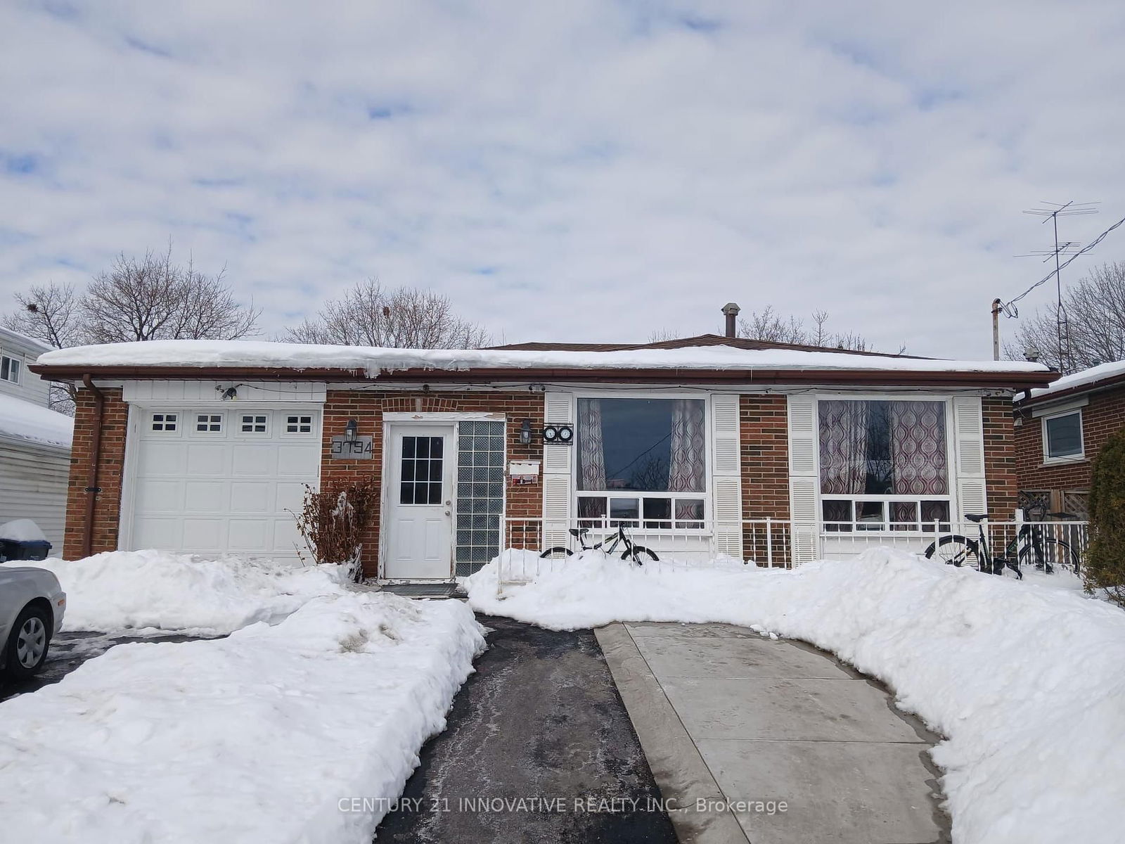 Detached House for sale at 3794 Woodruff Crescent, Mississauga, Malton, L4T 1T9 - MLS: W11996741