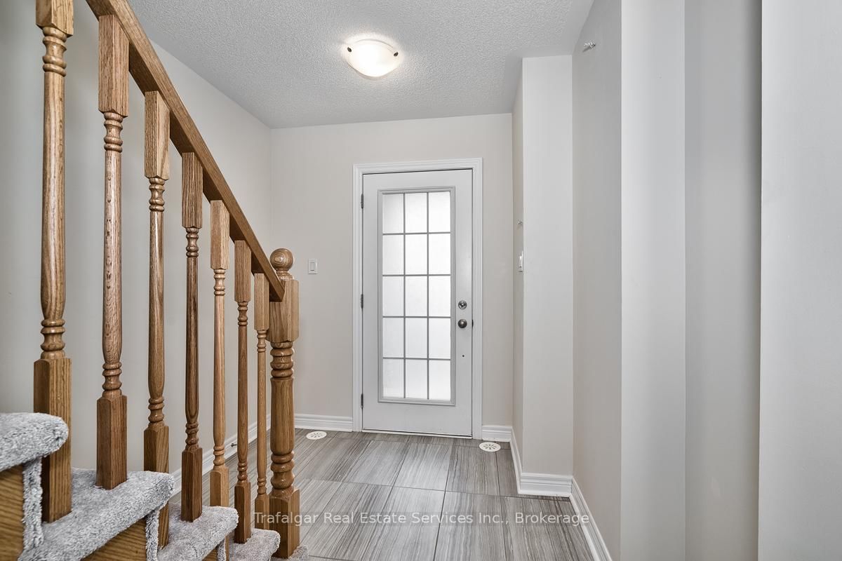 Townhouse for lease at 92-2280 Baronwood Drive, Oakville, 1019 - WM Westmount, L6M 0K4 - MLS: W11996875