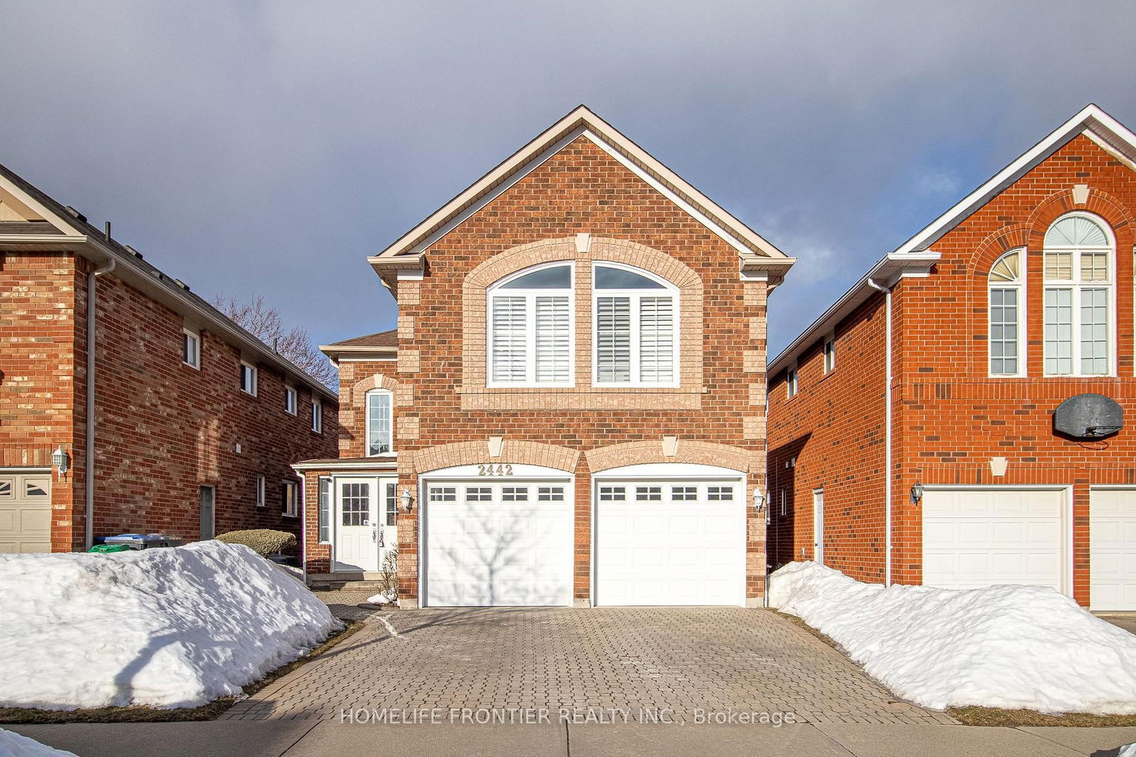 Detached House for sale at 2442 Yorktown Circle, Mississauga, Central Erin Mills, L5M 5X9 - MLS: W11997233