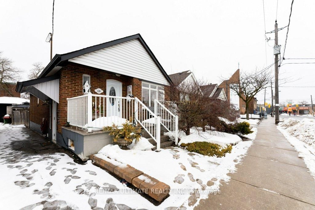 Detached House for sale at 698 Old Weston Road, Toronto, Keelesdale-Eglinton West, M6N 3B8 - MLS: W11997495