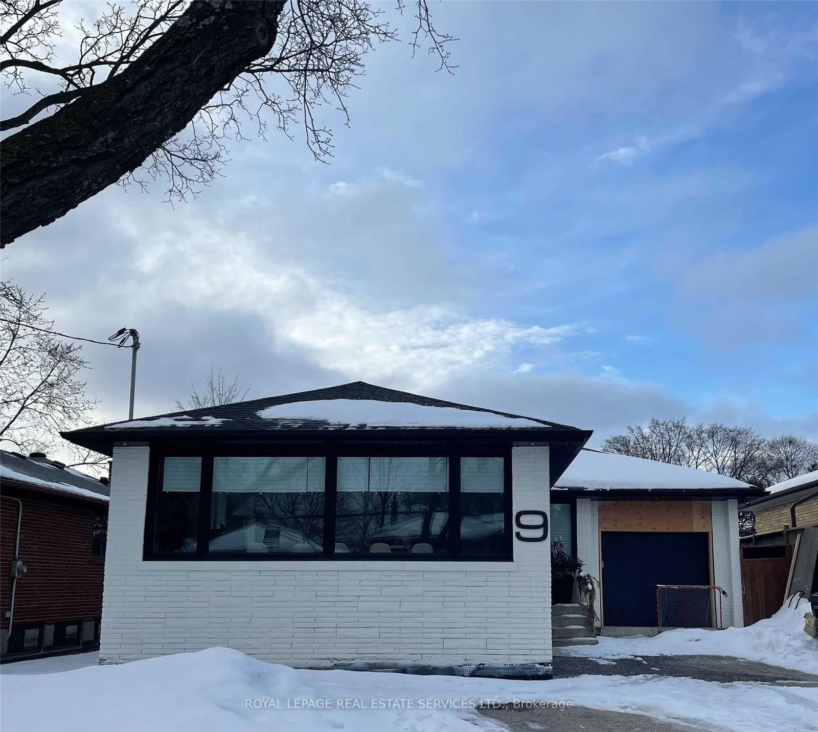 Detached House for lease at Lower-9 Saskatoon Drive, Toronto, Kingsview Village-The Westway, M9P 2E8 - MLS: W11997699