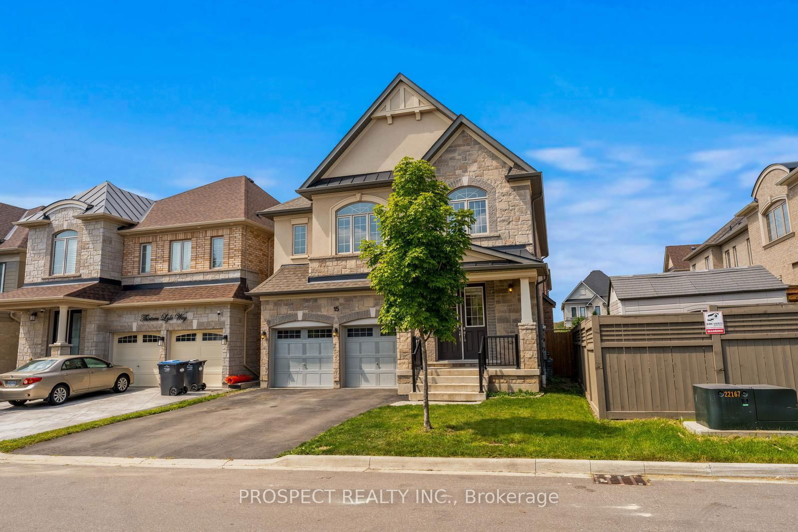 Detached House for sale at 15 Lyle Way, Brampton, Credit Valley, L6X 5P8 - MLS: W11997861