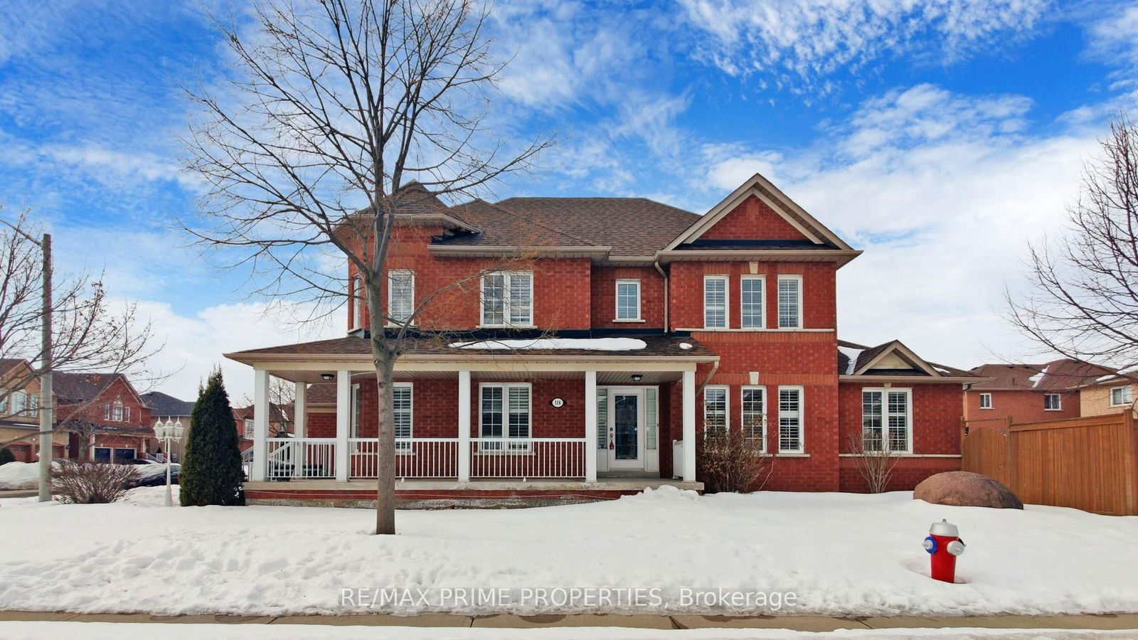 Detached House for sale at 118 Fairhill Avenue, Brampton, Fletcher's Meadow, L7A 2J7 - MLS: W11998315