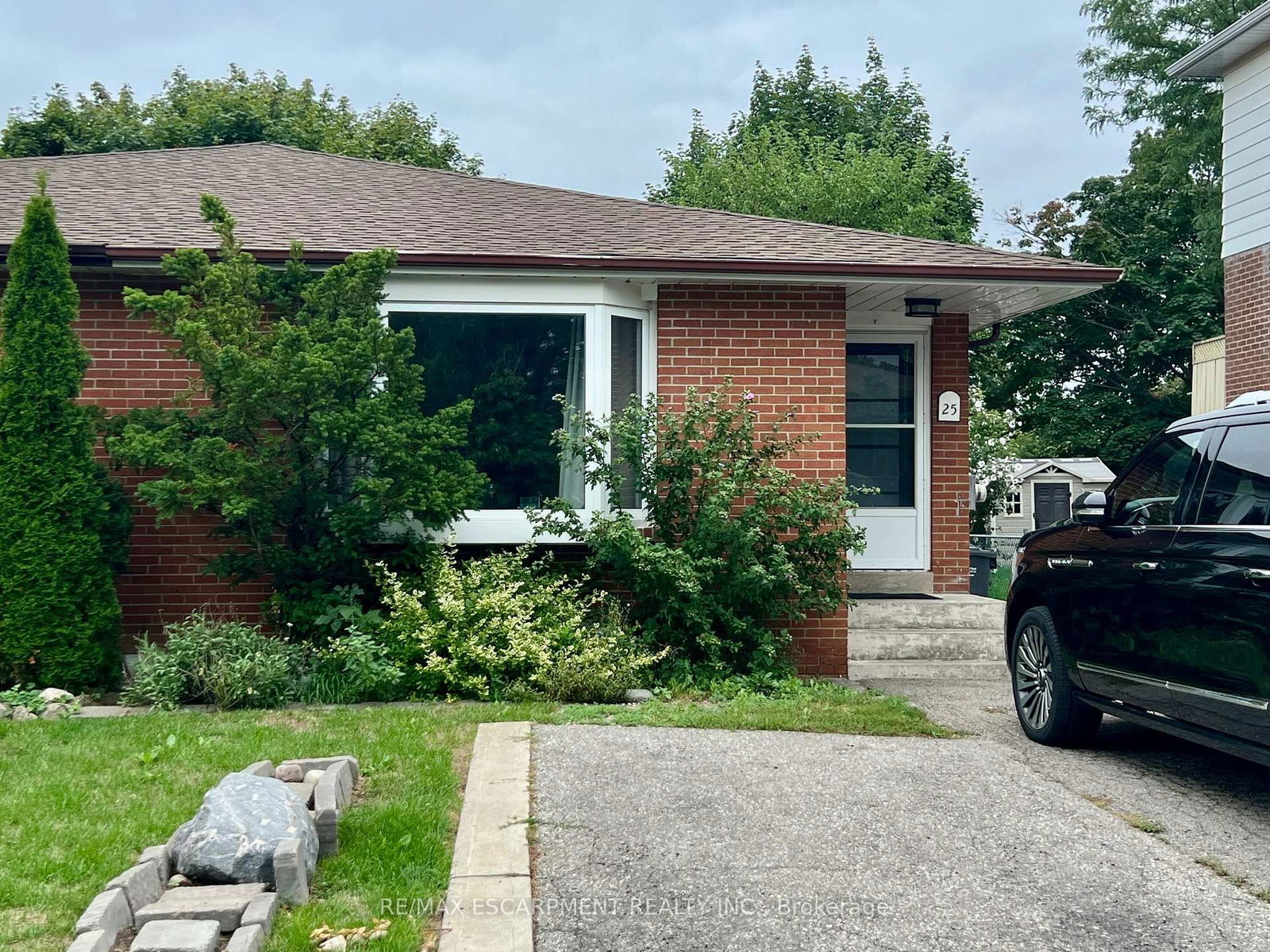 Building at 25 Joycelyn Drive, Mississauga, Streetsville