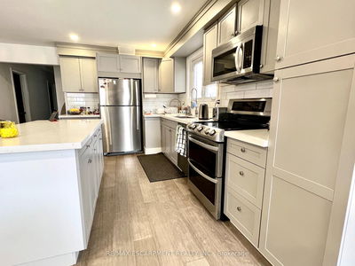 Unit Upper — 25 Joycelyn Dr, Mississauga - Streetsville image-0-4