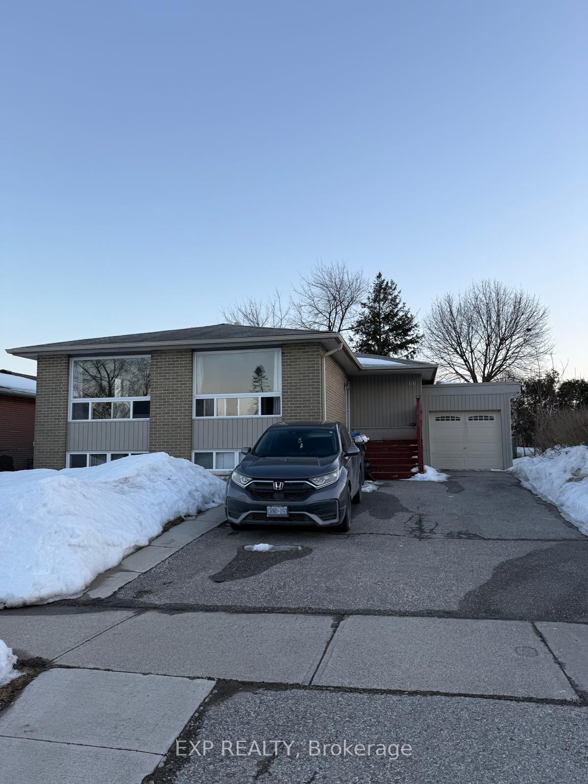 Detached House for lease at Upper-17 Gable Drive, Brampton, Madoc, L6V 2H2 - MLS: W11998656