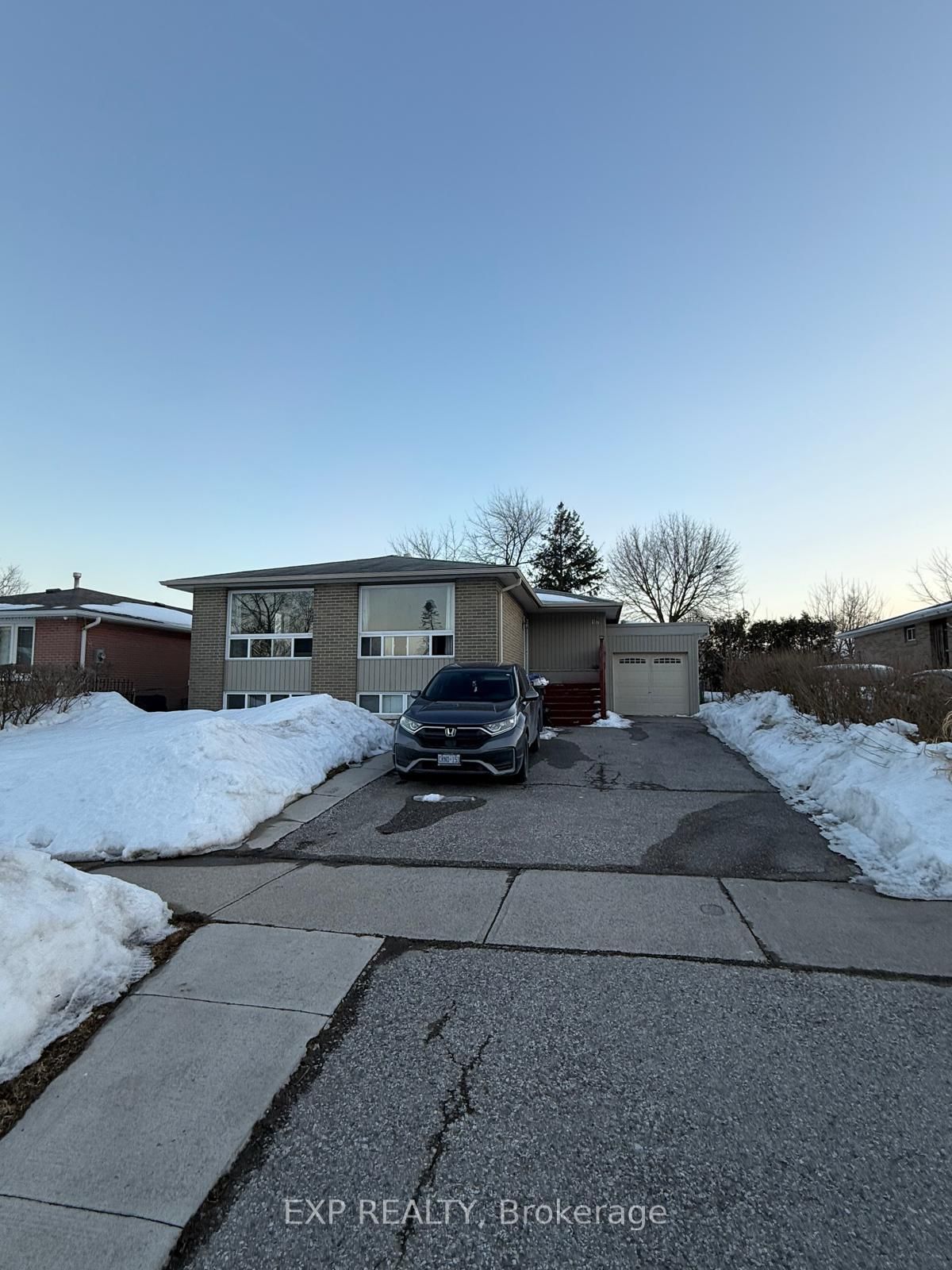 Detached House for lease at Upper-17 Gable Drive, Brampton, Madoc, L6V 2H2 - MLS: W11998656