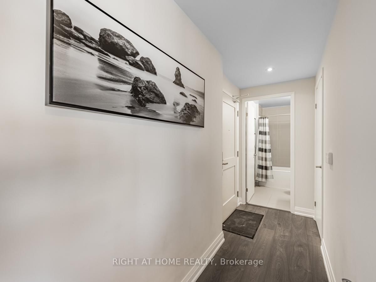 Condo for sale at 643-26 Gibbs Road, Toronto, Islington-City Centre West, M9B 0E3 - MLS: W11998919