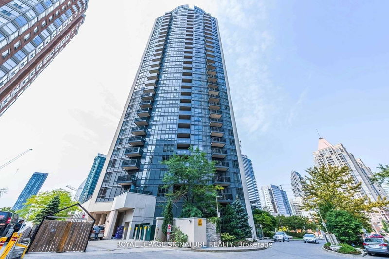 home for lease on 1602-330 Burnhamthorpe Road