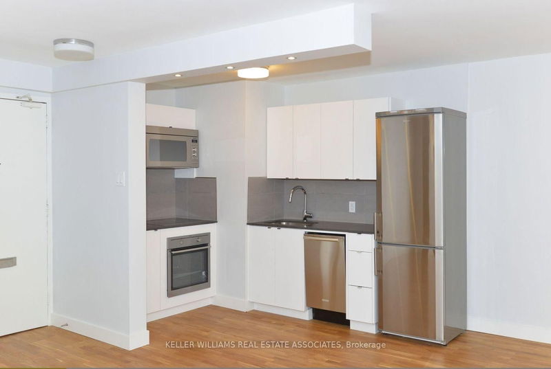 home for lease on 603-188 Jameson Avenue