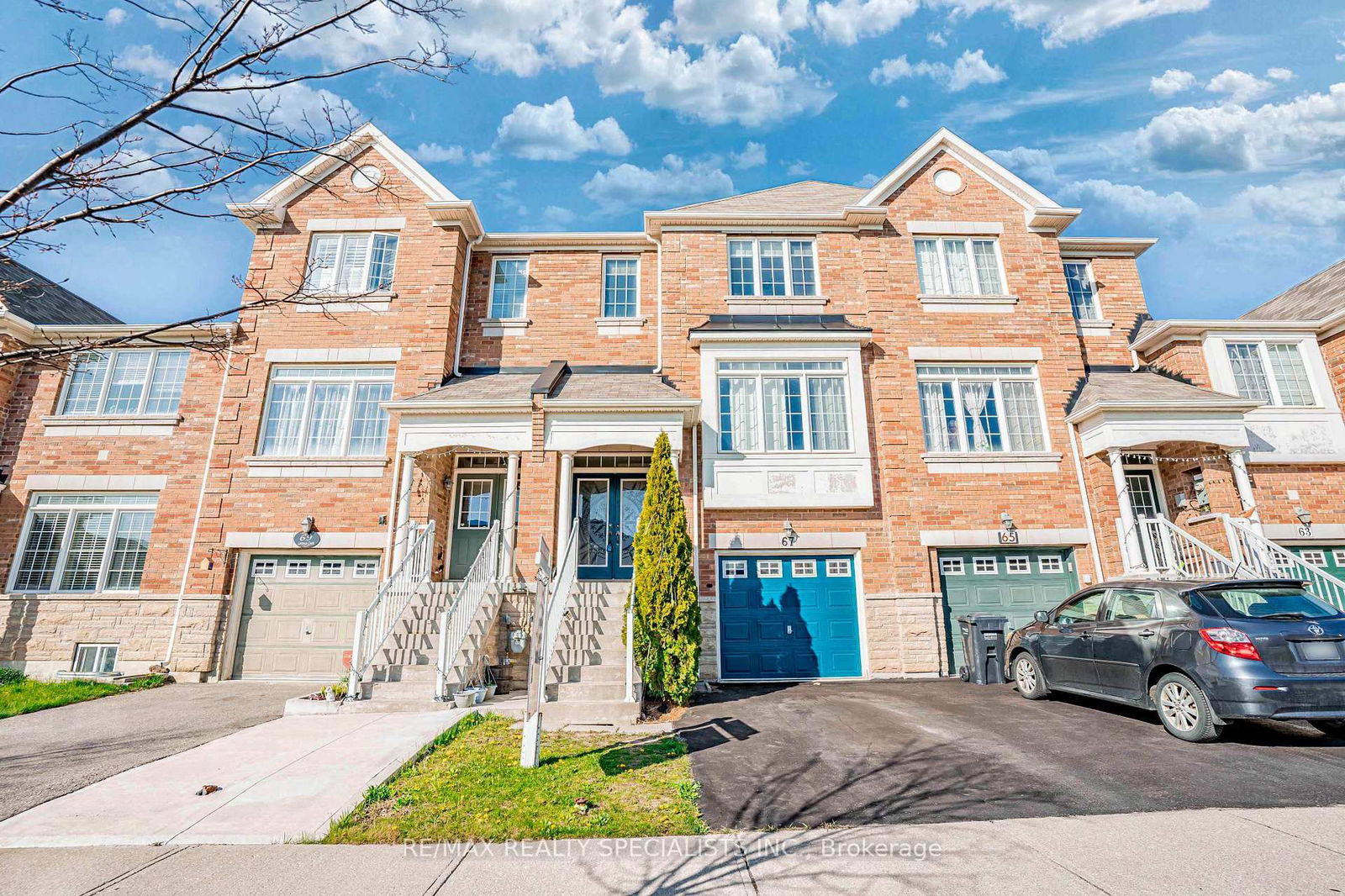 Townhouse for sale at 67 LORENZO Circle, Brampton, Sandringham-Wellington, L6R 3N4 - MLS: W11999170