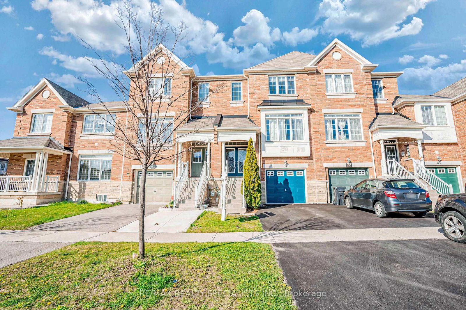 Townhouse for sale at 67 LORENZO Circle, Brampton, Sandringham-Wellington, L6R 3N4 - MLS: W11999170