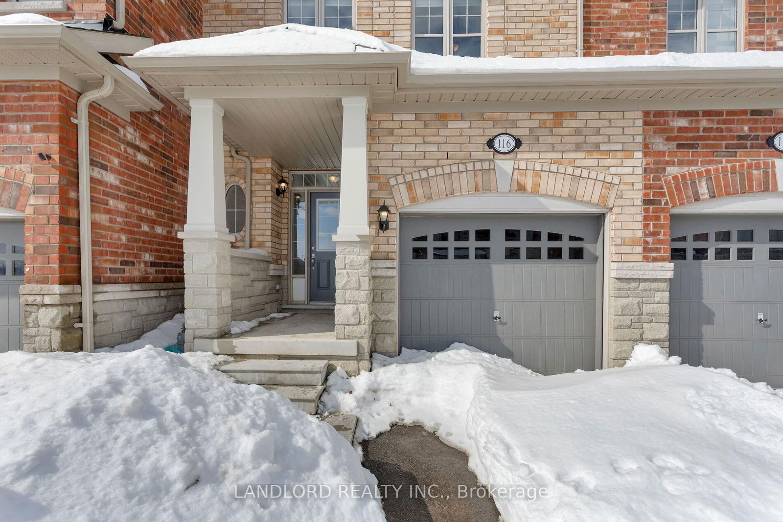 Townhouse for sale at 116 Finegan Circle, Brampton, Northwest Brampton, L7A 0B7 - MLS: W11999336