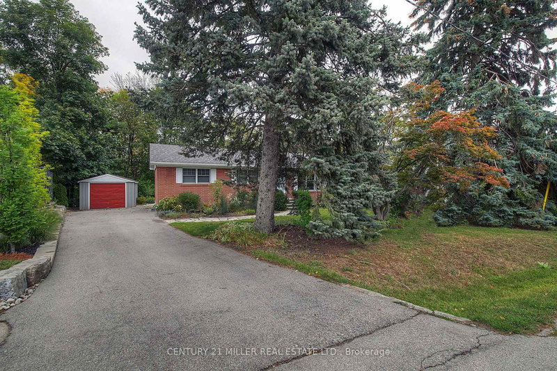 463 Avon Cres, Oakville, L6J 2T2 | Image 3