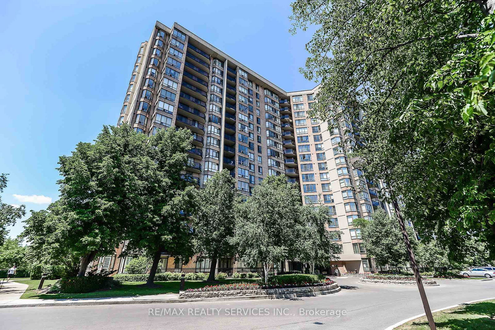 Condo for sale at 411-20 Cherrytree Drive, Brampton, Fletcher's Creek South, L6Y 3V1 - MLS: W11999501