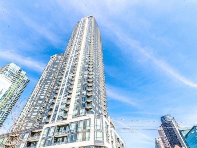 Condo for lease at 801-4011 Brickstone Mews, Mississauga, City Centre, L5B 0J7 - MLS: W11999553