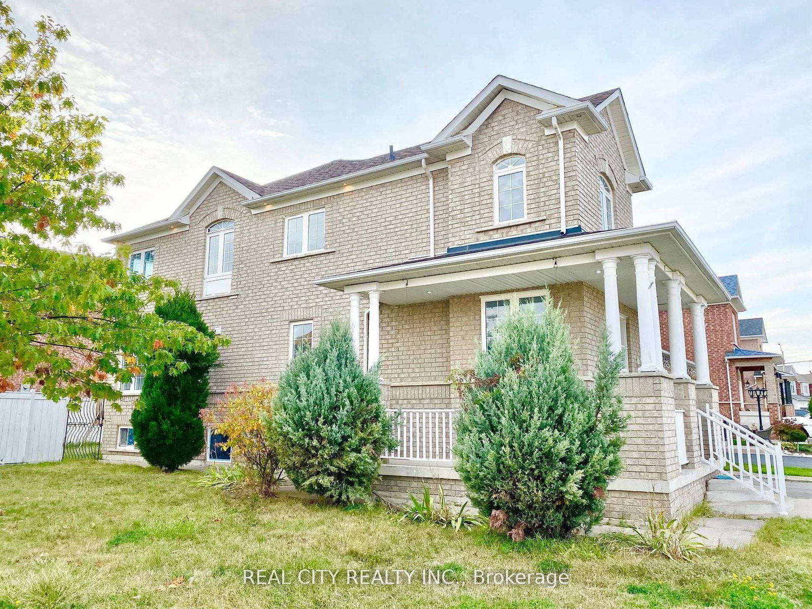 Detached House for lease at Upper-2 Wandering Trail Drive, Brampton, Northwest Sandalwood Parkway, L7A 1V2 - MLS: W11999723