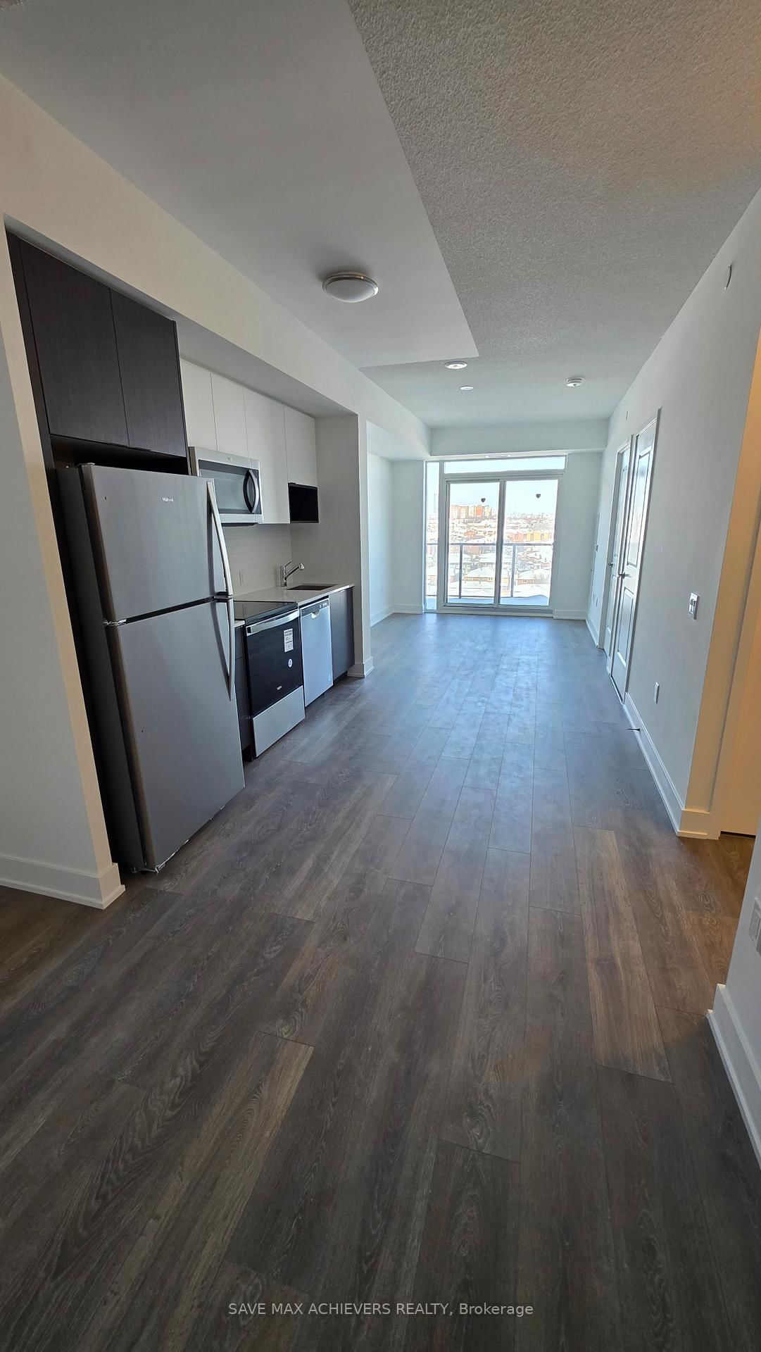 202 Burnhamthorpe Road E, Unit 906 - Photo 3