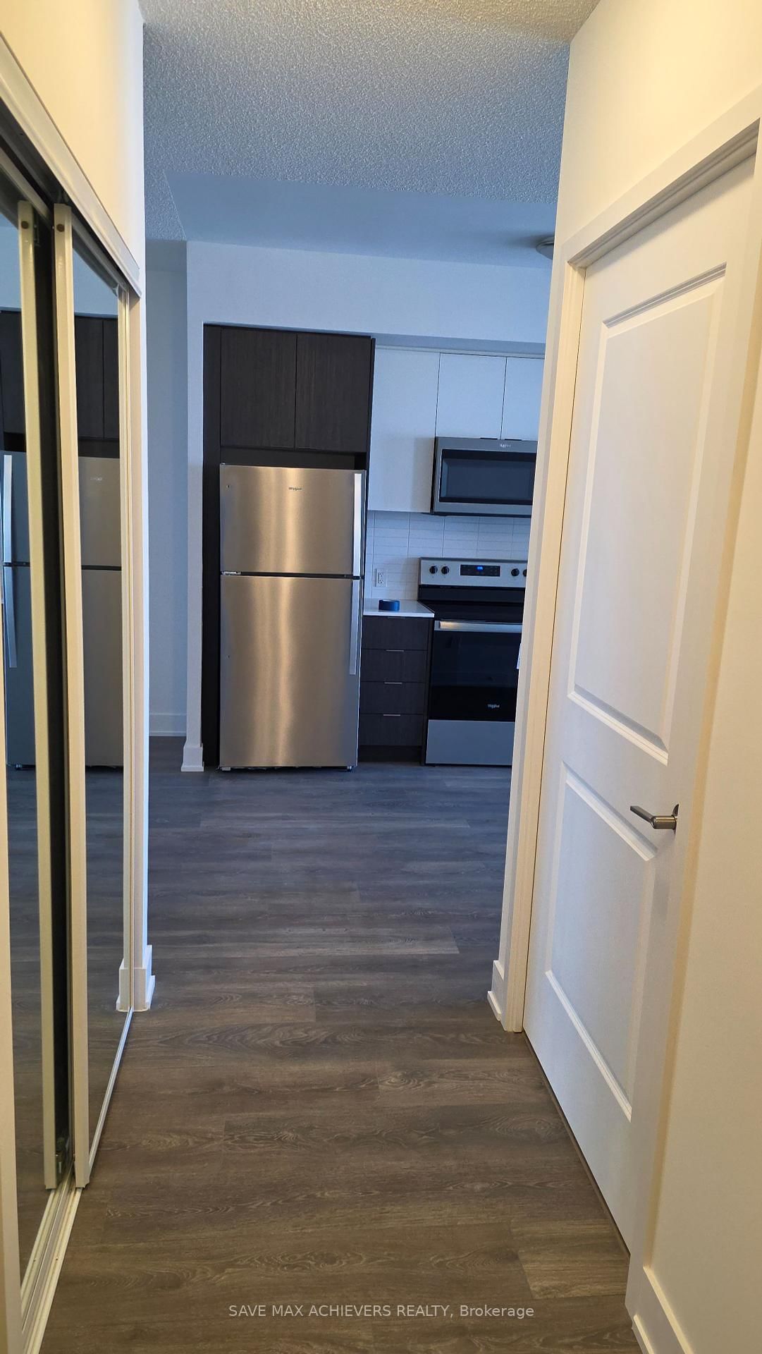 202 Burnhamthorpe Road E, Unit 906 - Photo 4