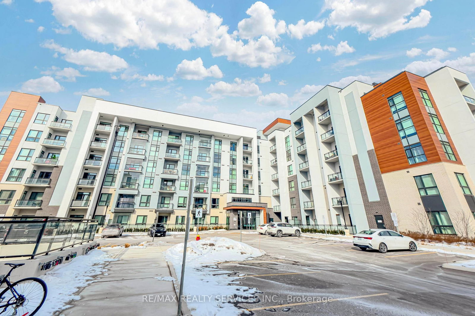 Condo for sale at 418-460 Gordon Krantz Avenue, Milton, Walker, L9E 1Z2 - MLS: W12000011