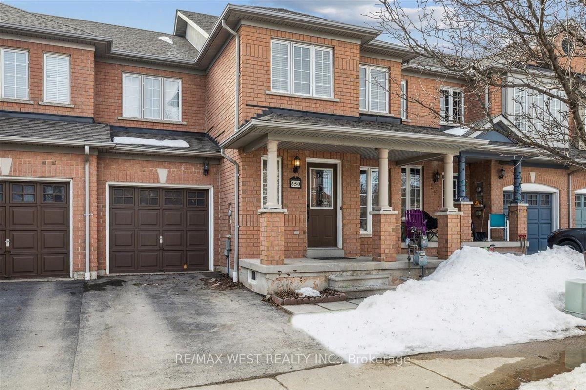 Townhouse for sale at 650 Julia Avenue, Burlington, Appleby, L7L 6X3 - MLS: W12000185