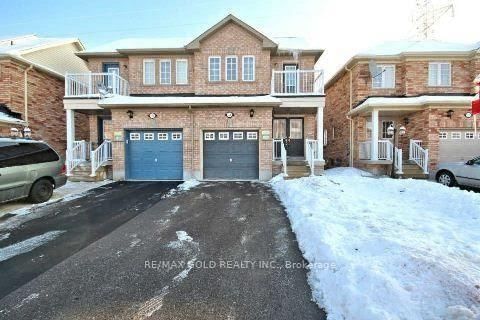 Semi-Detached House for sale at 73 Roundstone Drive, Brampton, Credit Valley, L6X 0K4 - MLS: W12000237