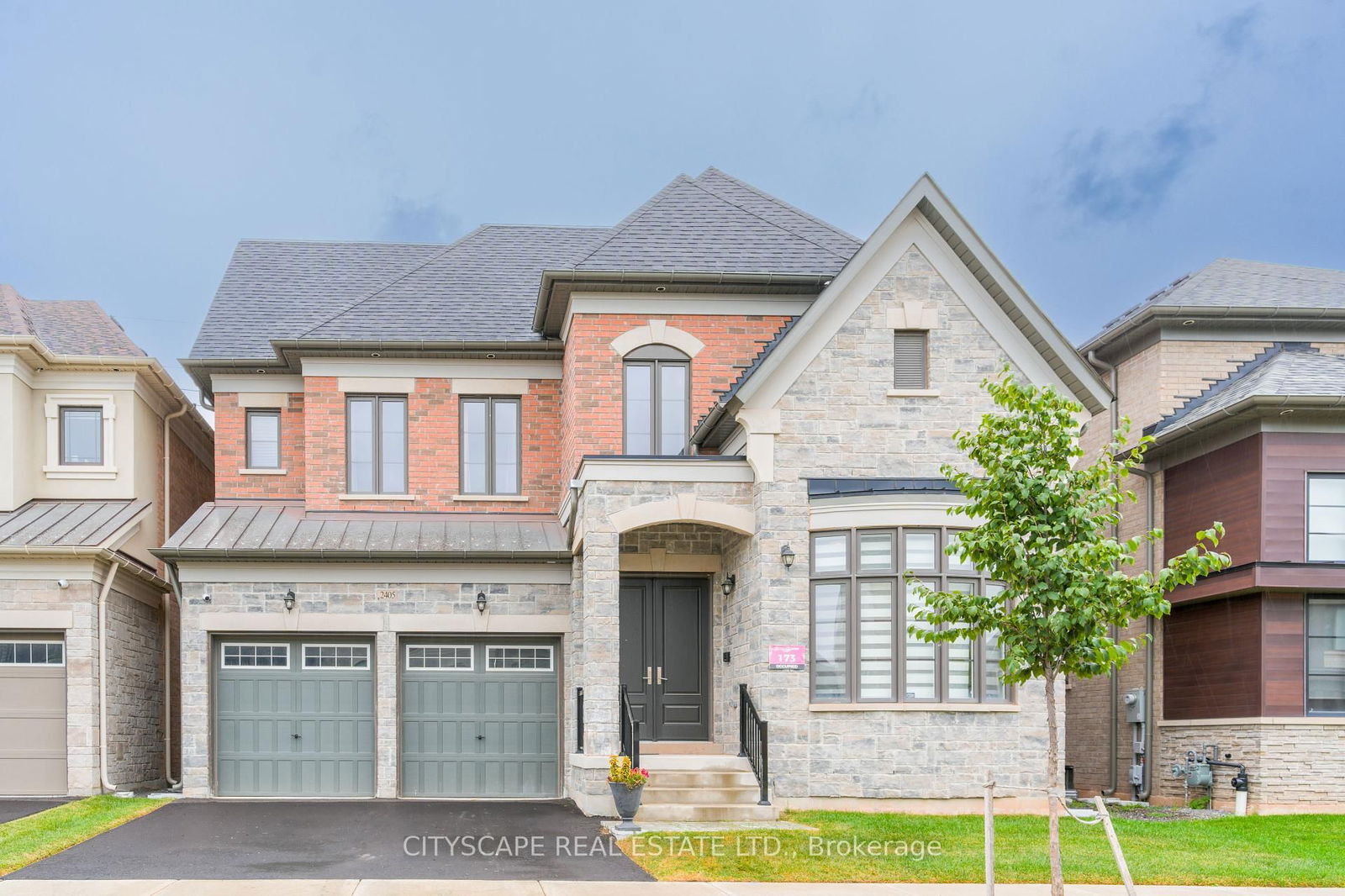 Building at 2405 Irene Crescent, Oakville, GA Glen Abbey