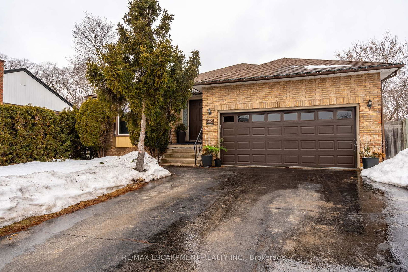 Detached House for sale at 687 Penny Lane, Burlington, LaSalle, L7T 4H9 - MLS: W12000426