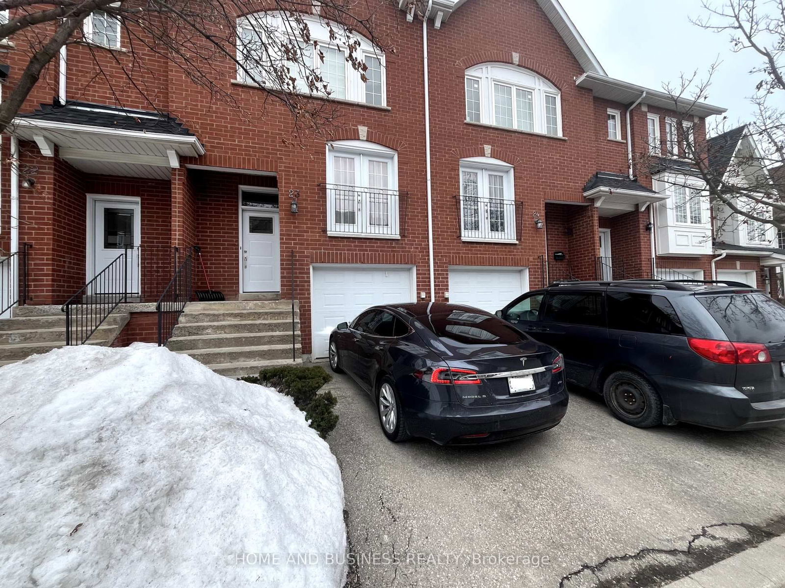 Townhouse for sale at 23-1588 South Parade Court, Mississauga, East Credit, L5M 6E7 - MLS: W12000469