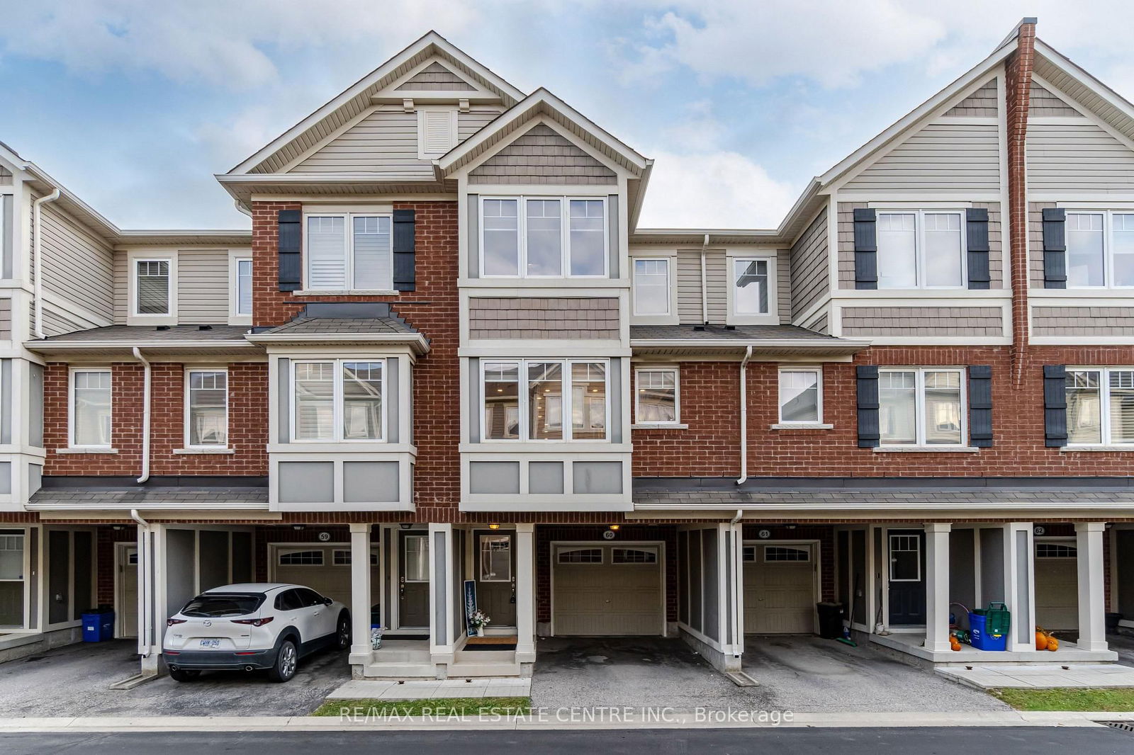 Townhouse for lease at 60-6020 derry Road, Milton, Harrison, L9T 8L6 - MLS: W12000494