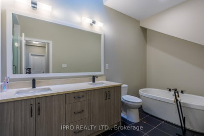 50 Lunar Mississauga,ON L5M 2R4 — Photo 15