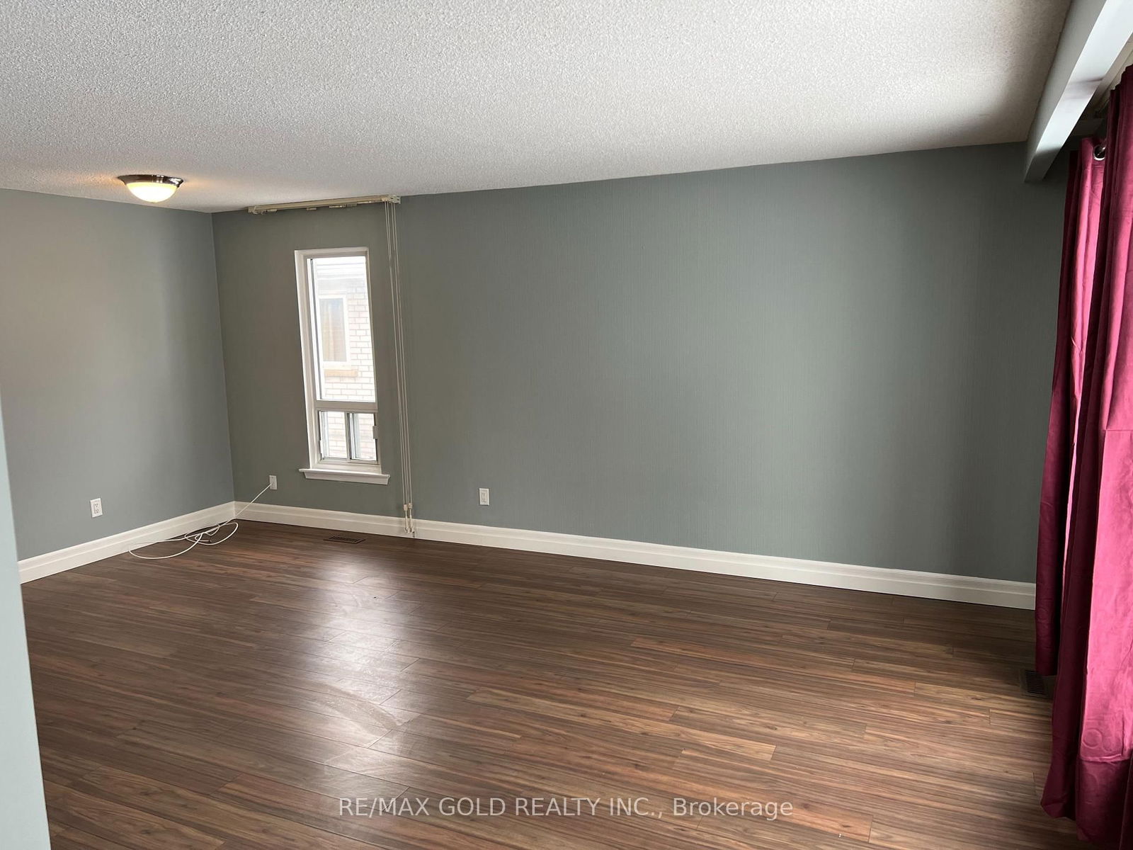 Detached House for lease at 12 Midhurst Drive, Toronto, West Humber-Clairville, M9V 1Z7 - MLS: W12000871