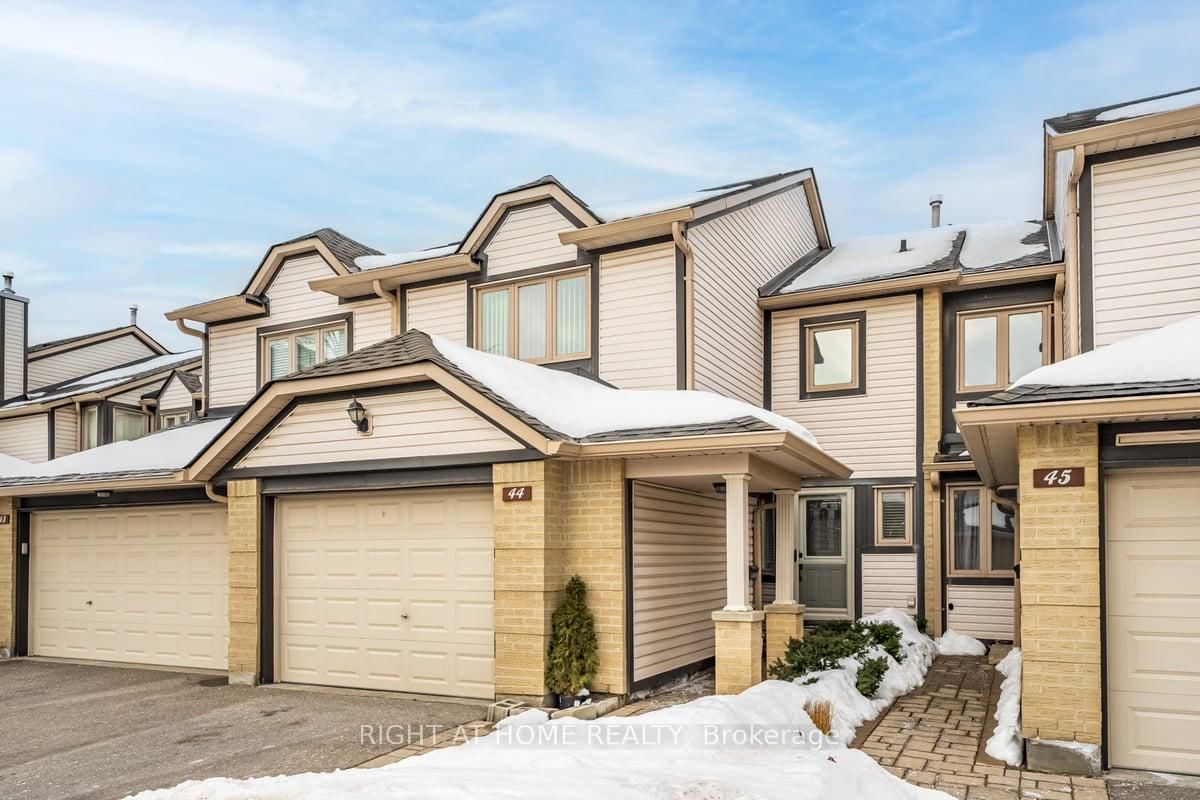 Townhouse for sale at 44-2275 Credit Valley Road, Mississauga, Central Erin Mills, L5M 4N5 - MLS: W12000970