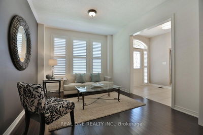 555 Alfred Hughes Ave, Oakville - GO Glenorchy image-0-2