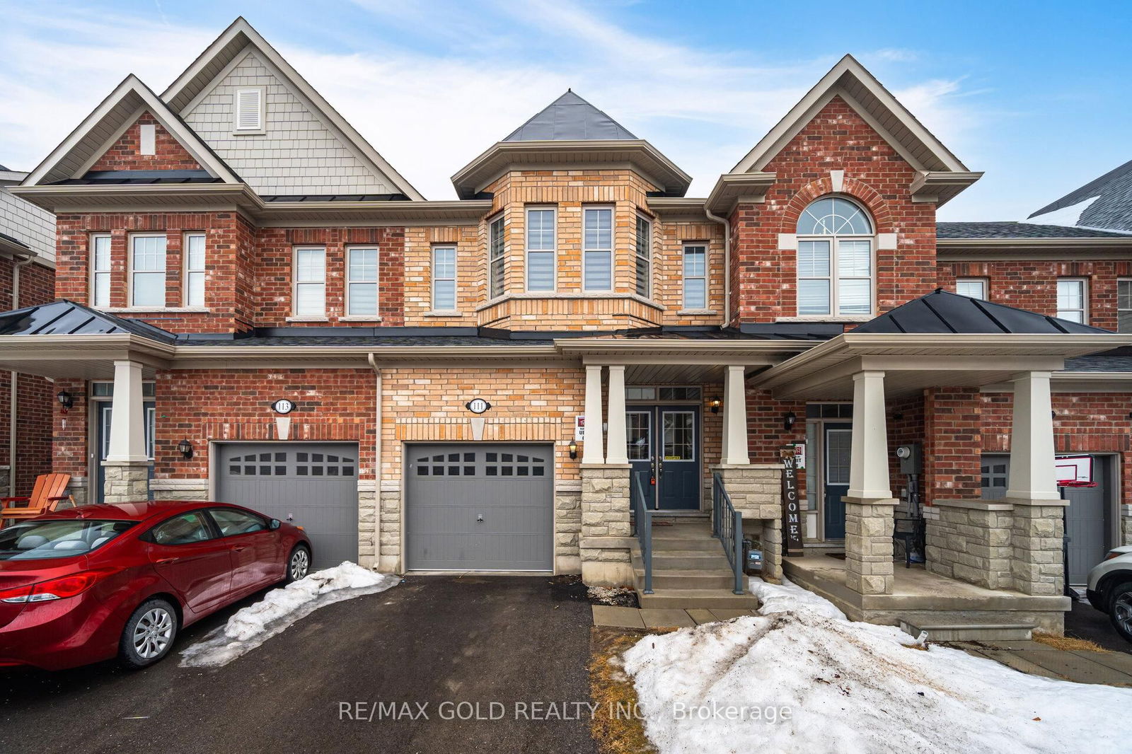 Townhouse for sale at 111 Finegan Circle, Brampton, Northwest Brampton, L7A 0B7 - MLS: W12001113