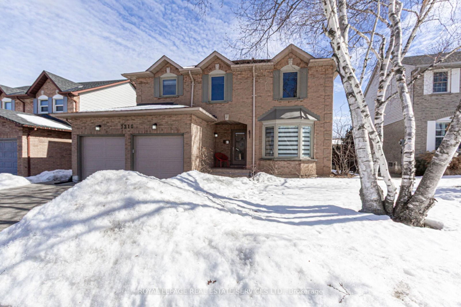 Detached House sold at 3216 Pinemeadow Drive, Burlington, Headon, L7M 2N7 - MLS: W12001159