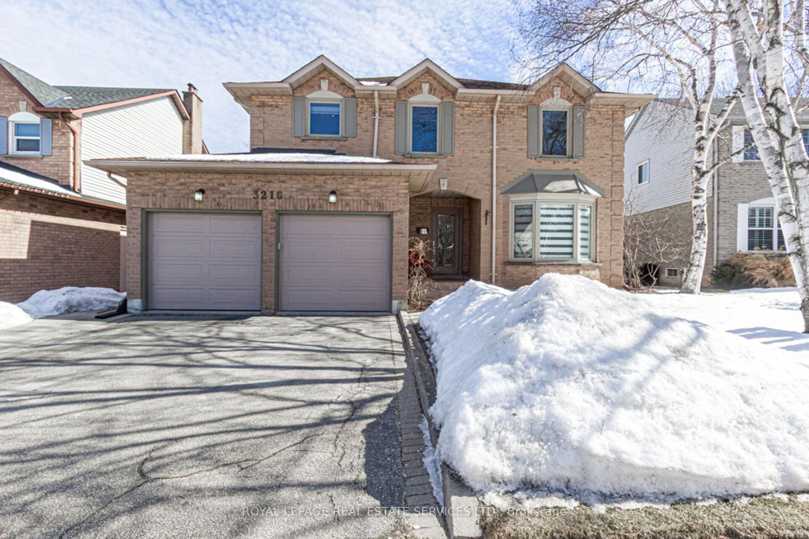 Detached House sold at 3216 Pinemeadow Drive, Burlington, Headon, L7M 2N7 - MLS: W12001159