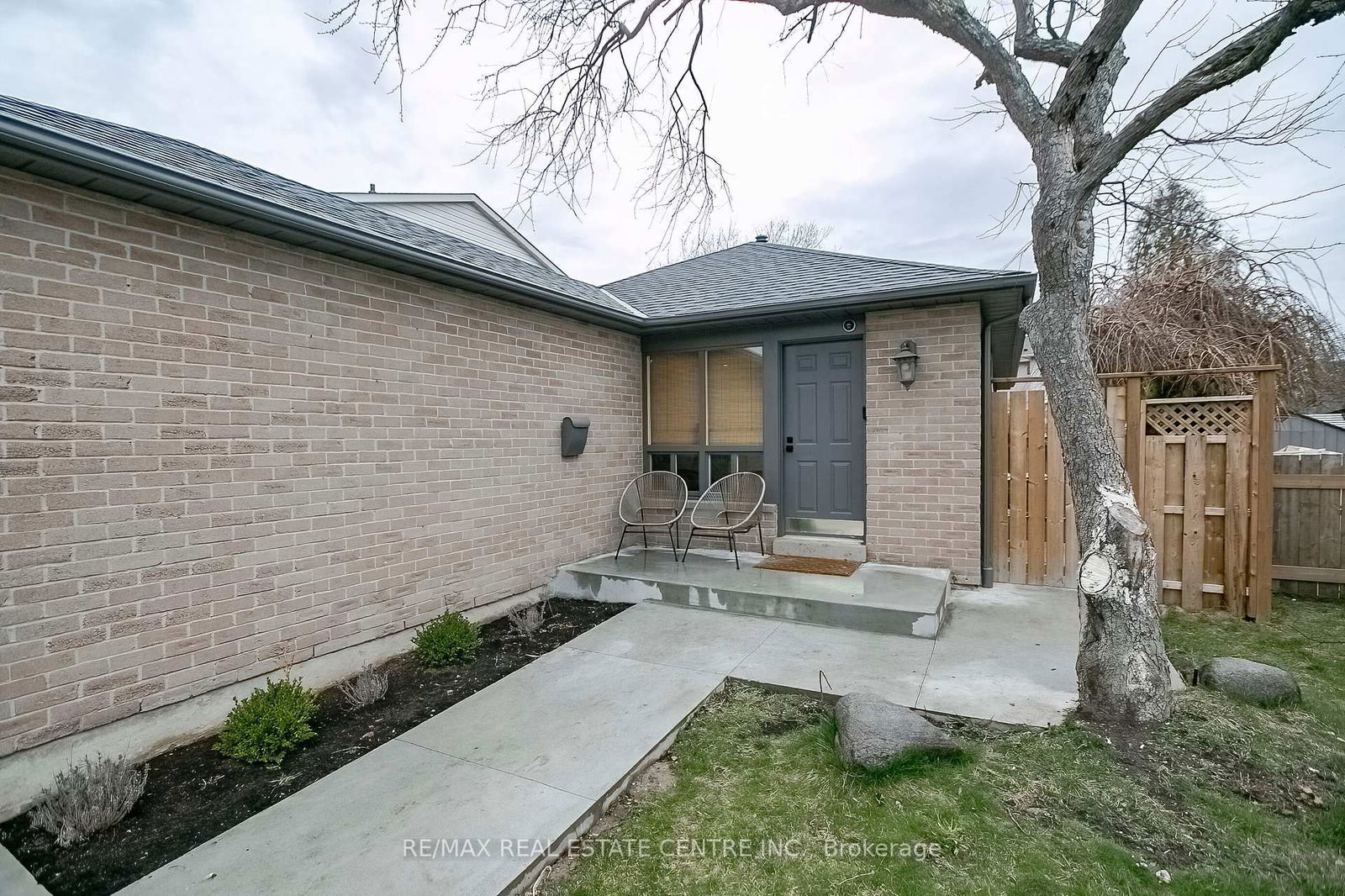 Detached House for sale at 6089 Fullerton Crescent, Mississauga, Meadowvale, L5N 3A3 - MLS: W12001208